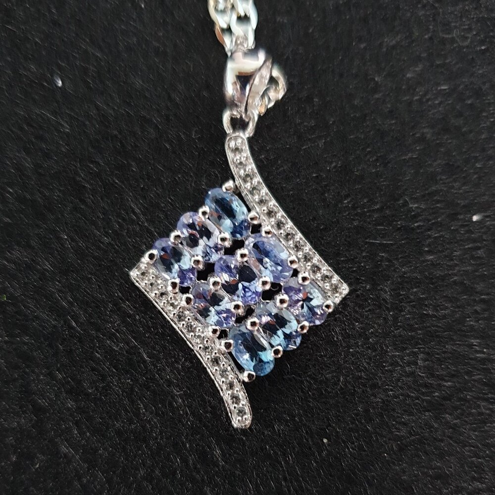 Elegant 2.2 CT Natural Tanzanite 925 Sterling Silver Minimalist Pendant Necklace